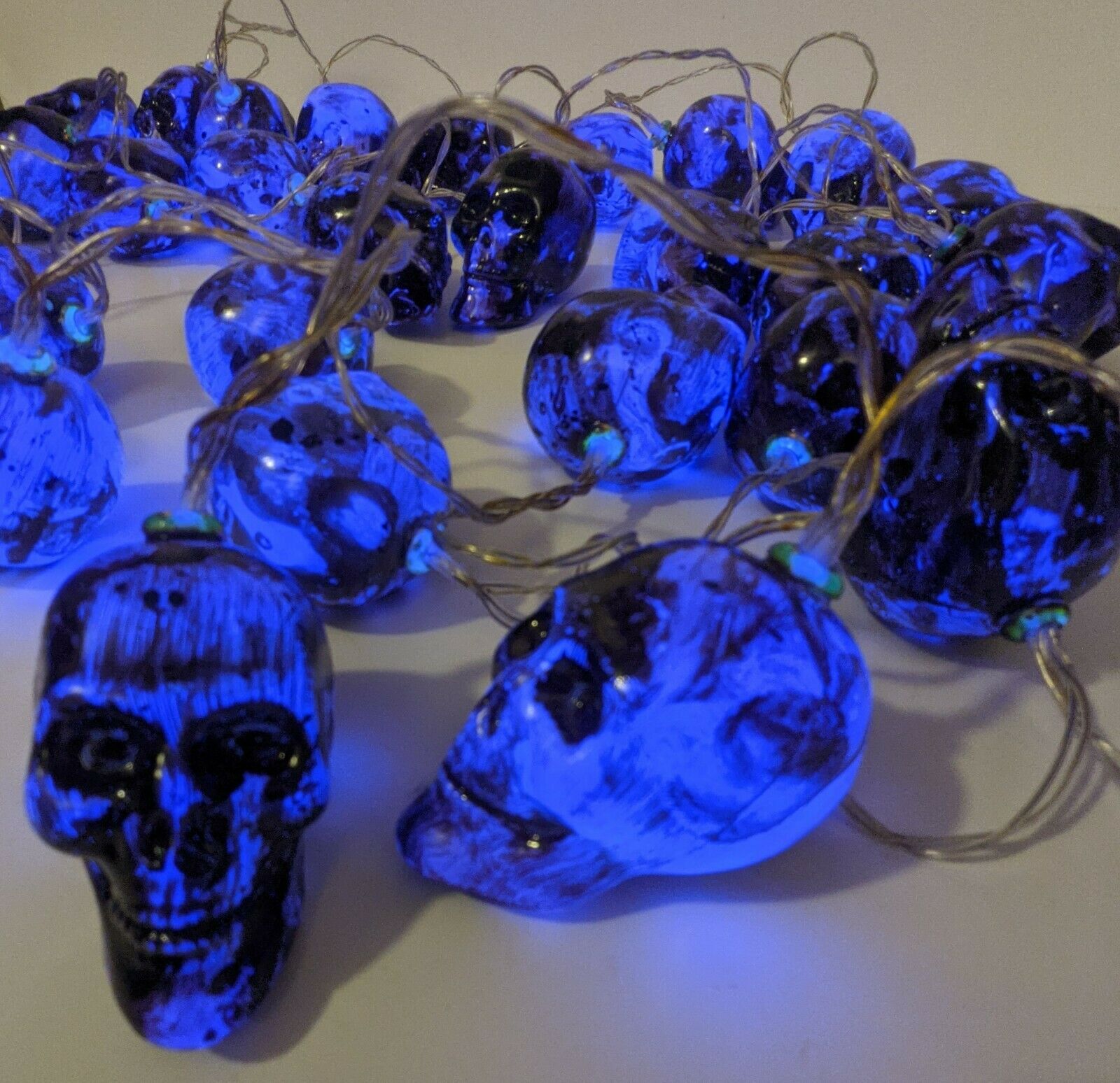 Halloween Skull Head String Lights 16.4' Length 30 Blue Led's 8 Light Settings