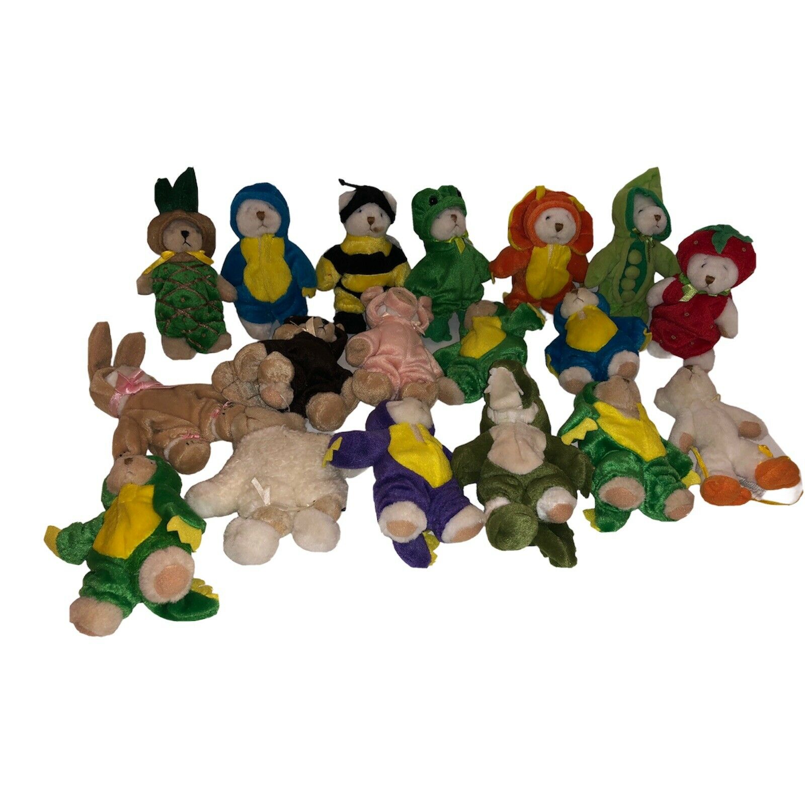 Lot Of 18 Wee Bears By Ganz￼