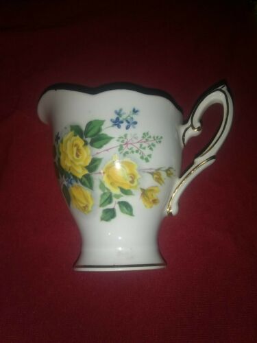 Royal Standard Creamer Fine Bone China Made In England Yellow Roses Gold Accent