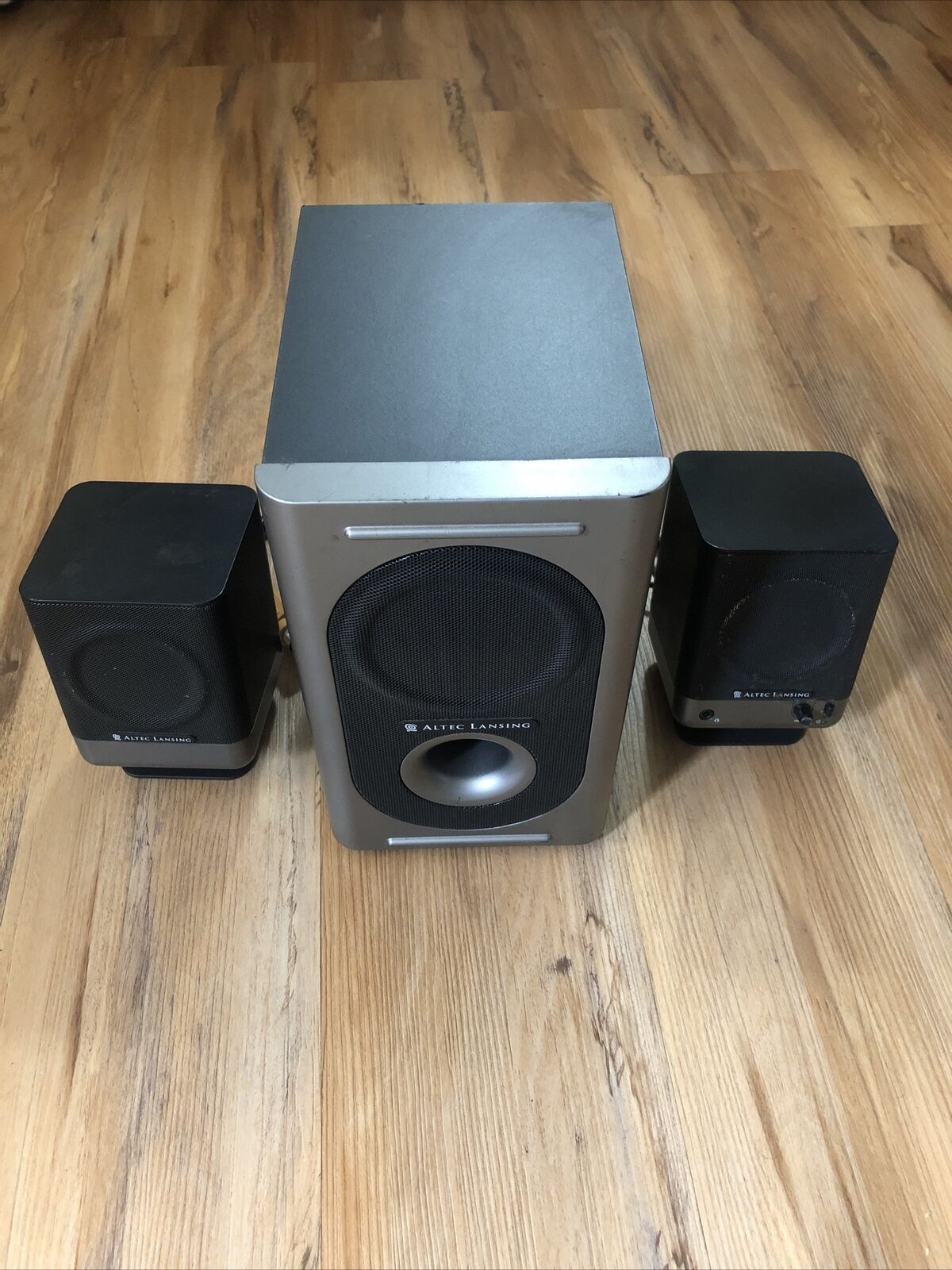 Altec Lansing 221 Amplified Computer Audio Speaker System With Power Subwoofer