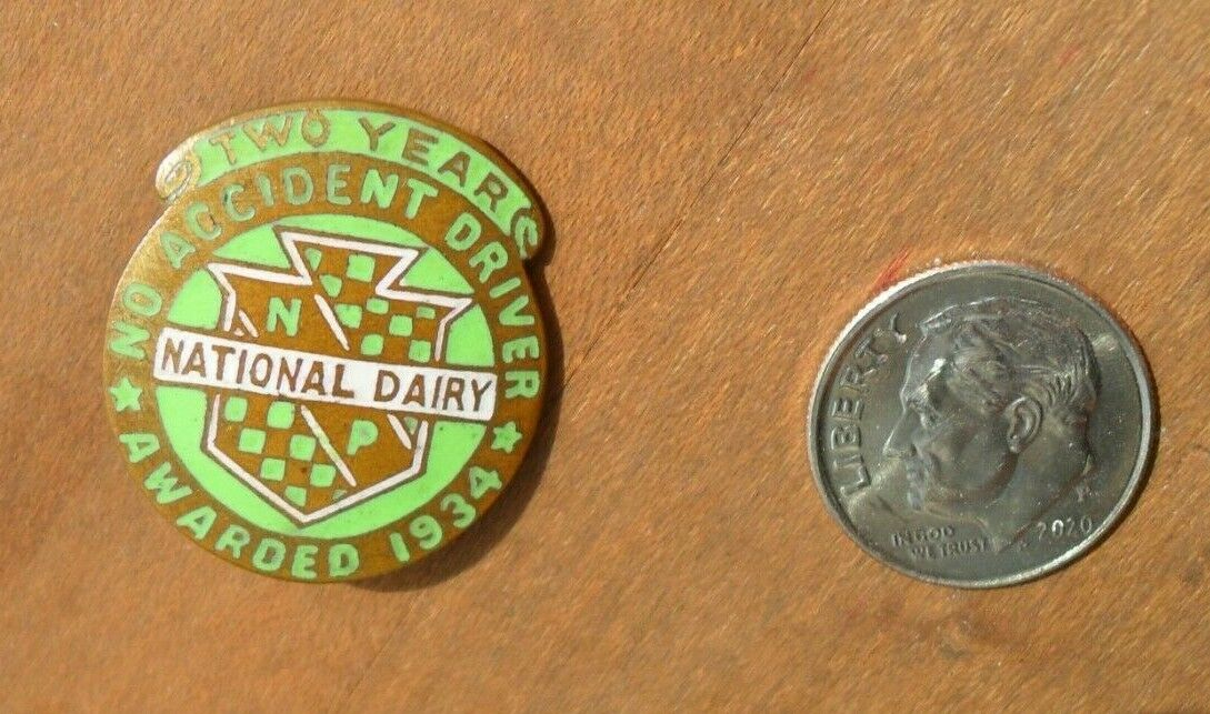 1934 National Dairy Award Pin Enamel Two Year No Accident Driver Excellent